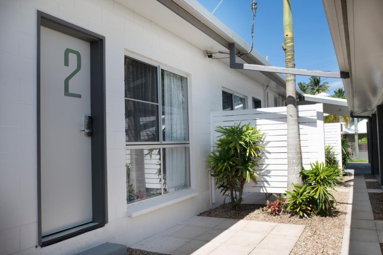 Apartments At Mission Beach Exterior photo
